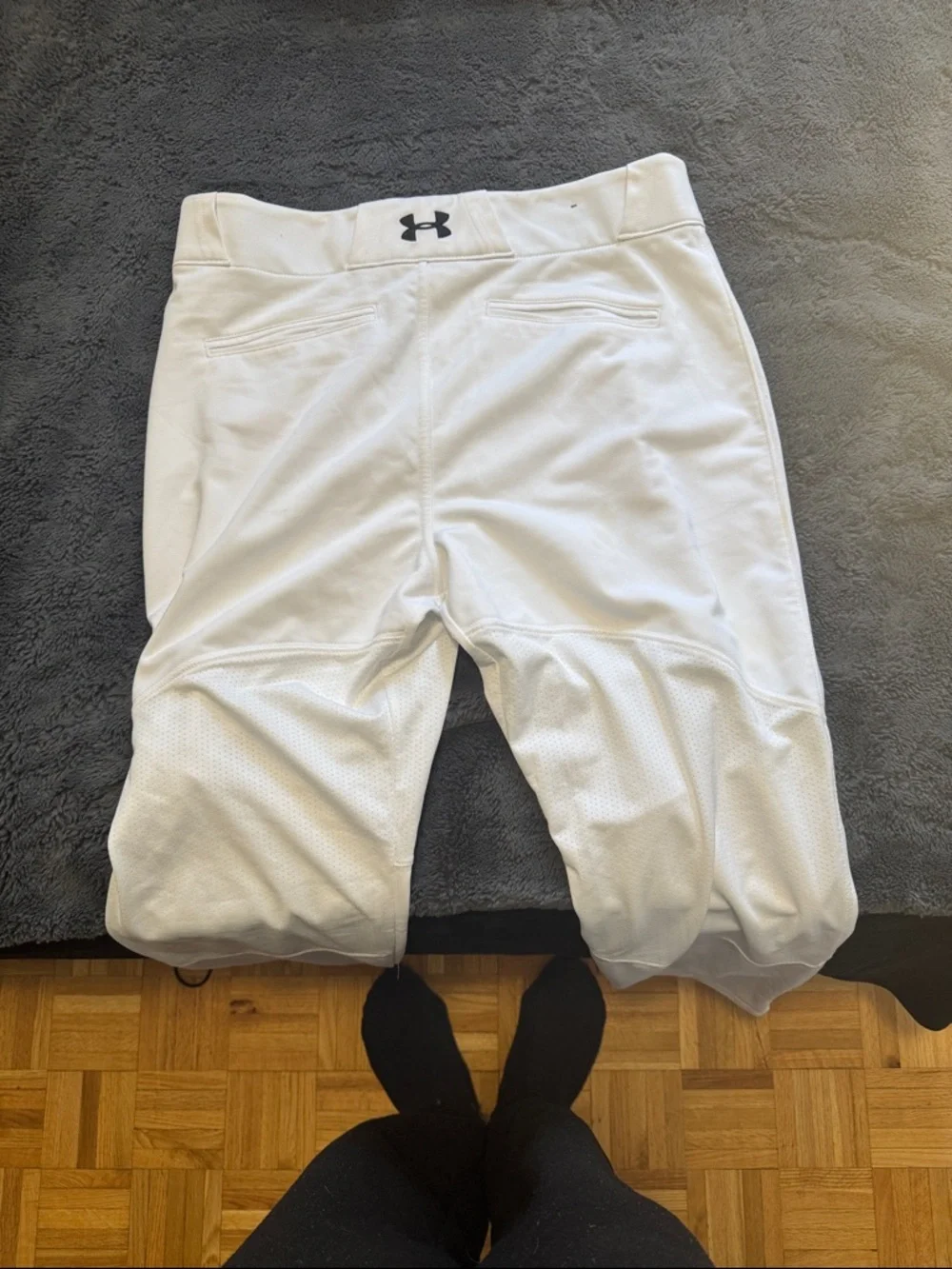 Under Armour White athletic trackpants with Logo - Picture 2 of 3